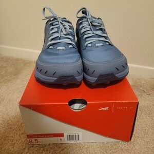 Altra Women's Lone Peak, Size 6 Wide, Navy/Light Blue